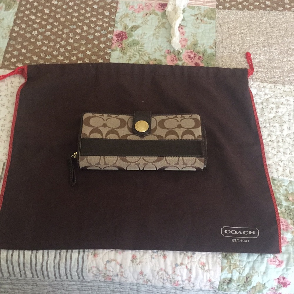 Authentic Coach wallet